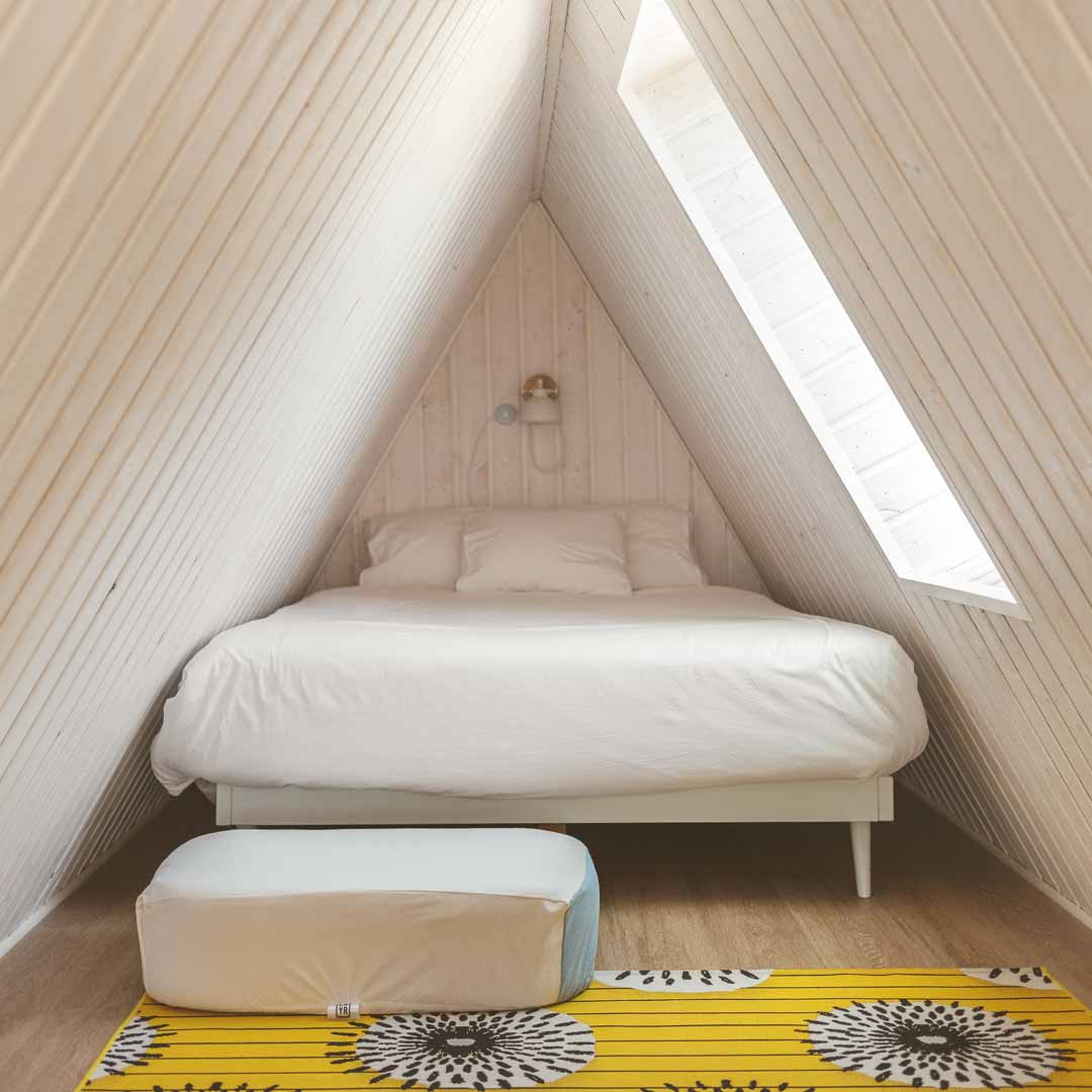 White/Blue Sustainable Bed Sheet